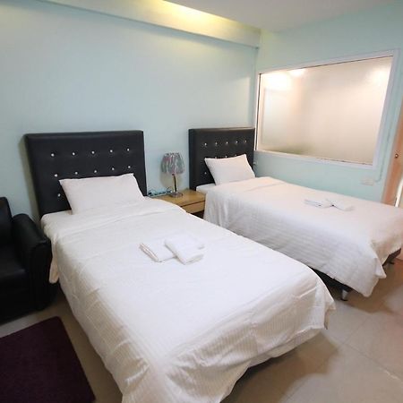 J.Residence Samut Prakan Eksteriør billede
