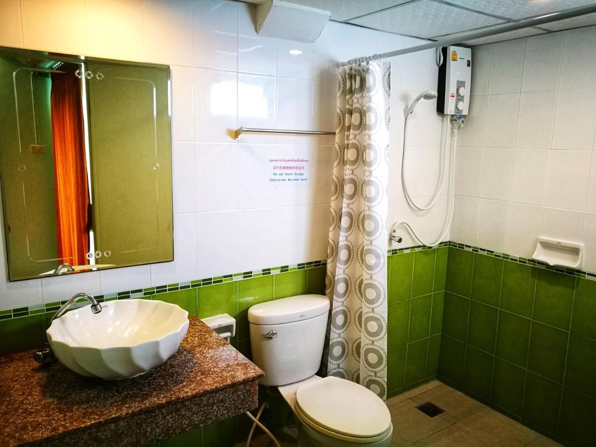 J.Residence Samut Prakan Eksteriør billede